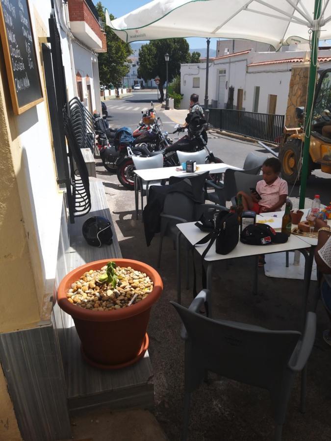 Abrucena Pension La Fuente מראה חיצוני תמונה